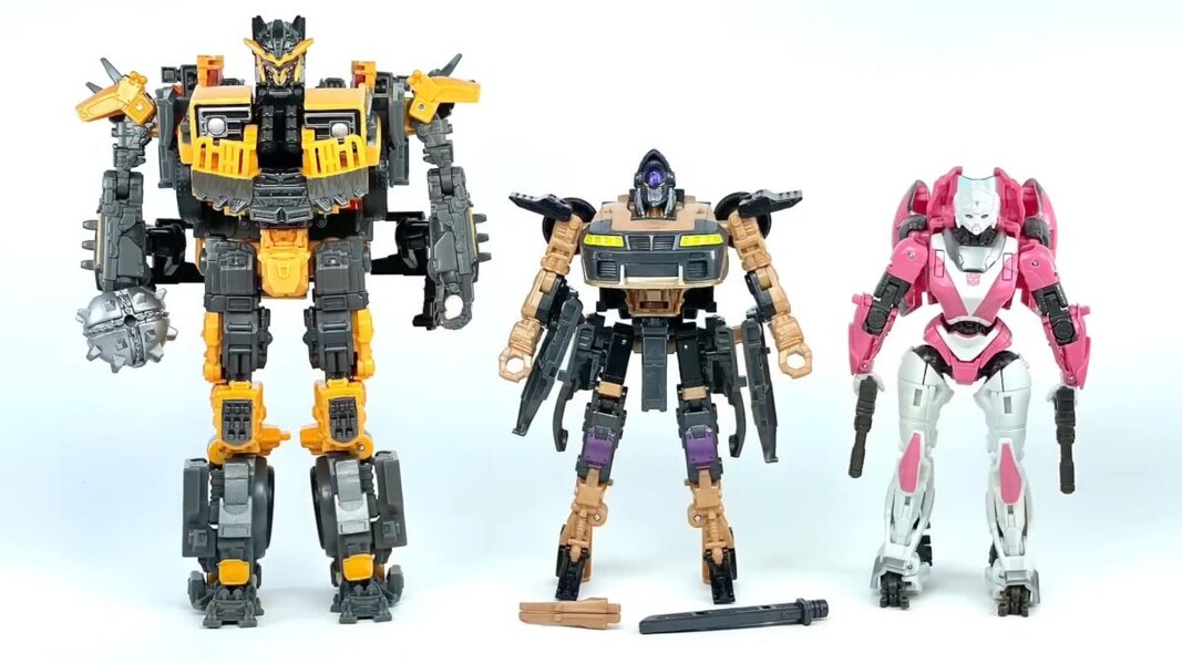 Image Of Transformers Rise Of The Beasts Nightbird Toy   (5 of 20)